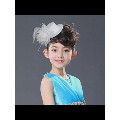 Шляпка на заколке карнавальная "Цветок с перьями", 13 см, цвет белый (Набор 50 шт.)