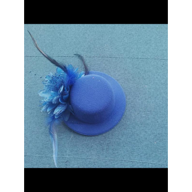 Шляпка на заколке карнавальная "Цветок с перьями", 13 см, цвет синий (Набор 3 шт.)